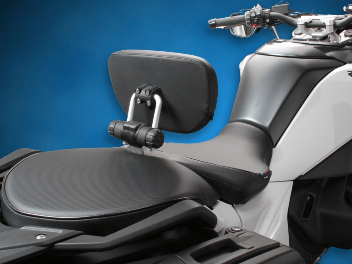 Sargent's World Sport Performance Seat and Front Rider's Backrest shown with low front in all black.